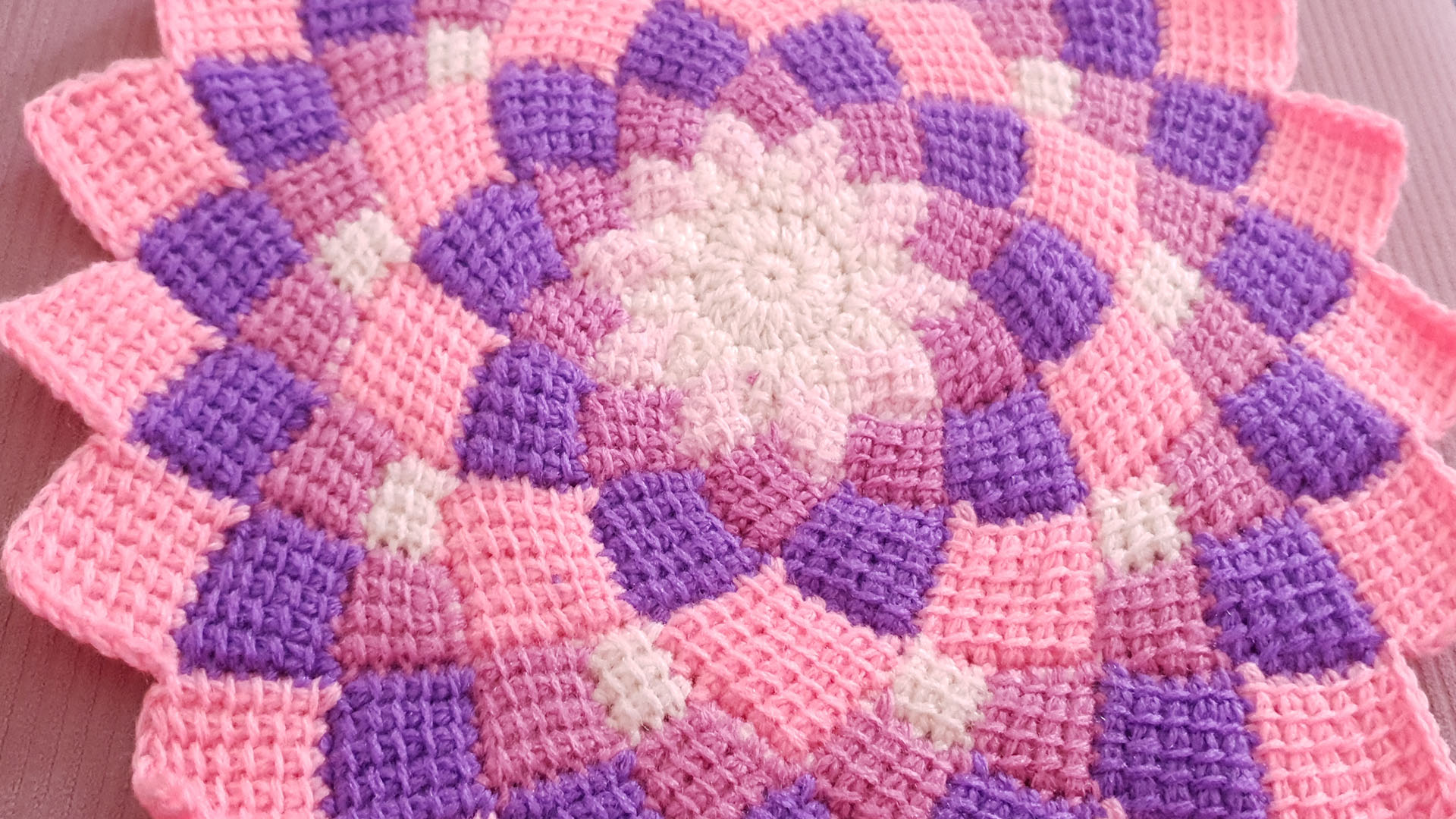 Tunisian crochet in round