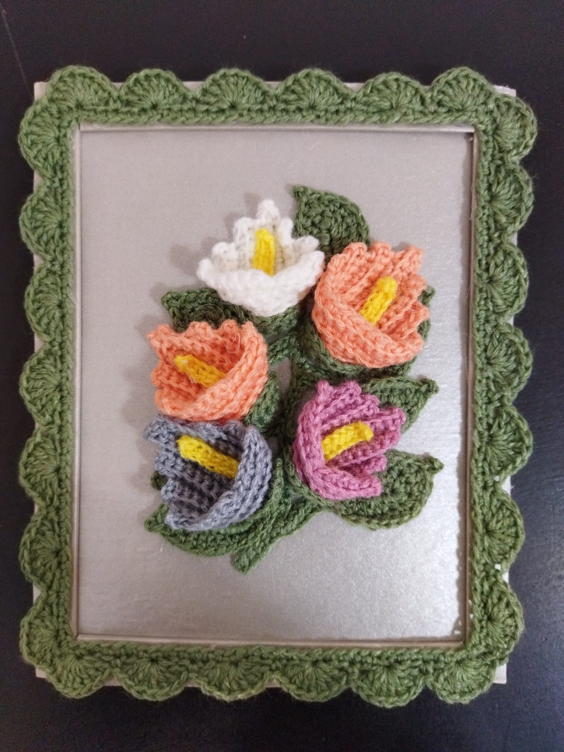 How to crochet easy flowers for beginners