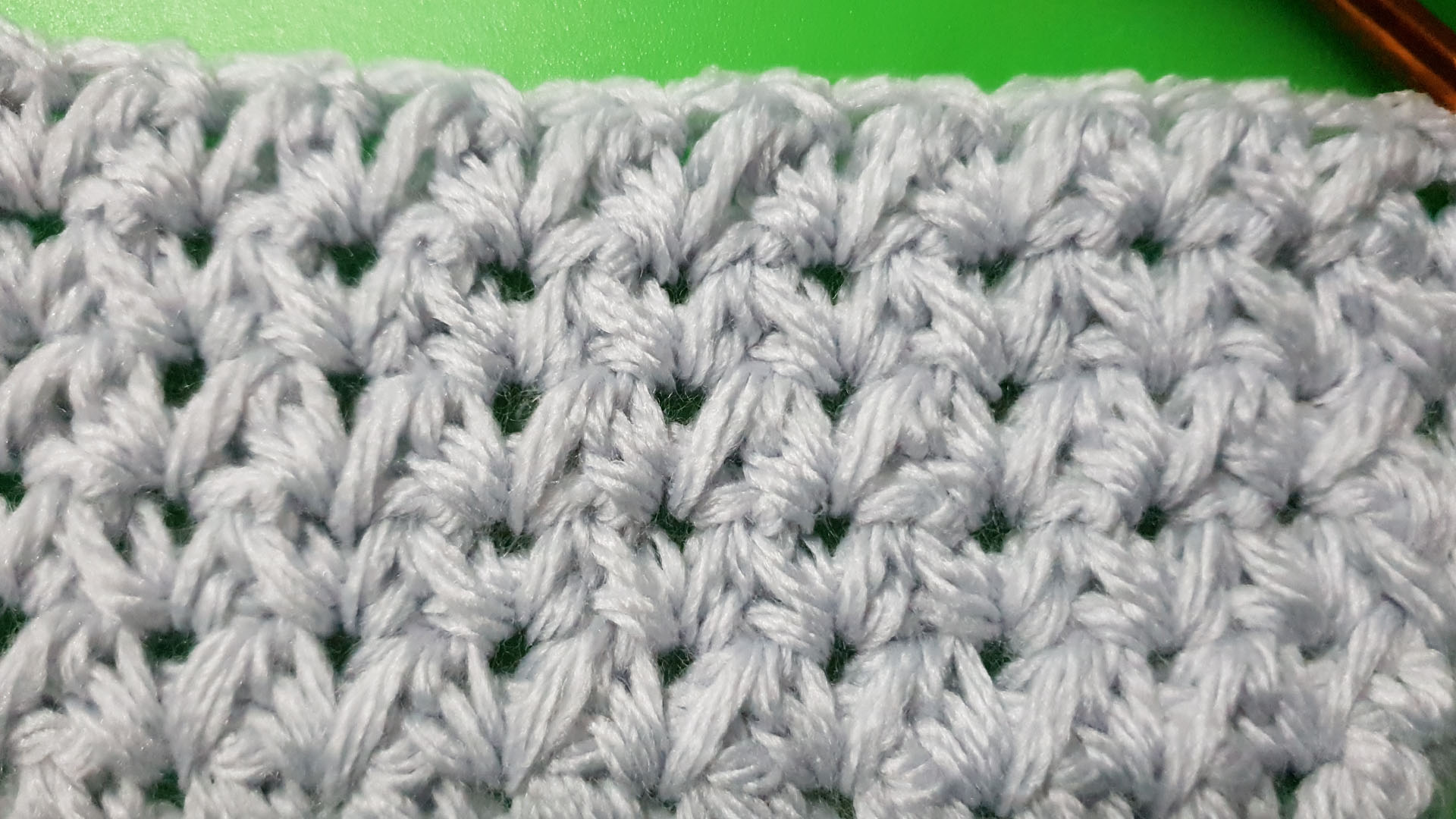EASY Crochet Stitch For beginners – Blankets And Scarfs ONE ROW REPEAT